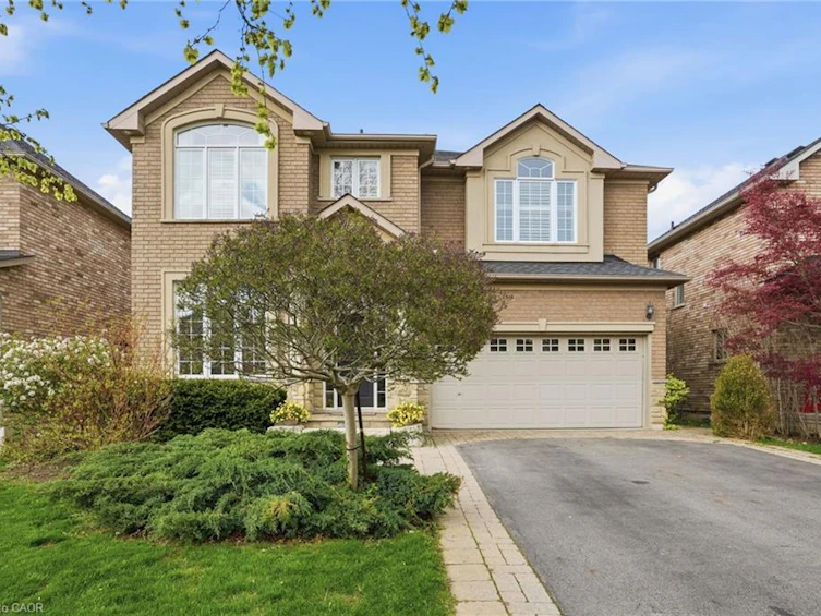 20 Commando Court, Hamilton, ON, L8B 0J6