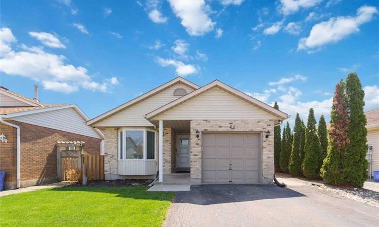 41 Eastwood Drive