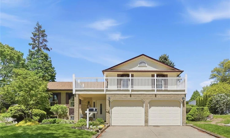 9 Magnolia Court
