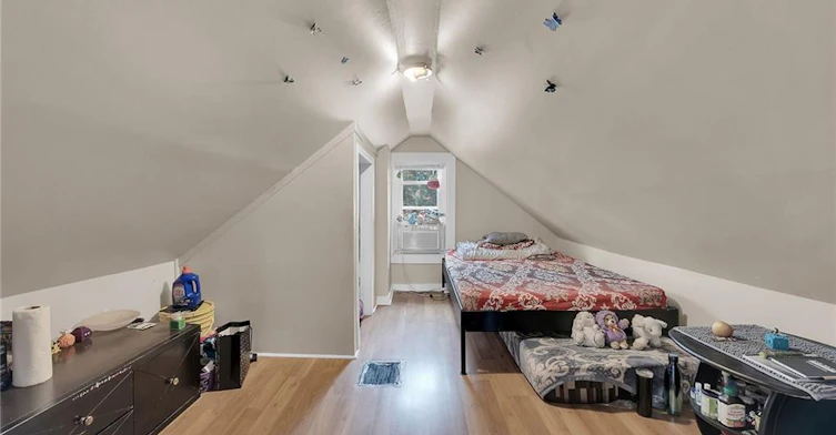 738 King Street W, Hamilton, ON, L8S 1J8 - 27