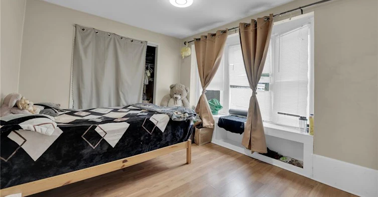 738 King Street W, Hamilton, ON, L8S 1J8 - 22