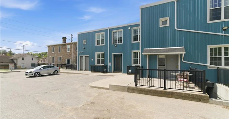 106-58 Beverly Street, Cambridge, ON, N1R 3Z7 - 3