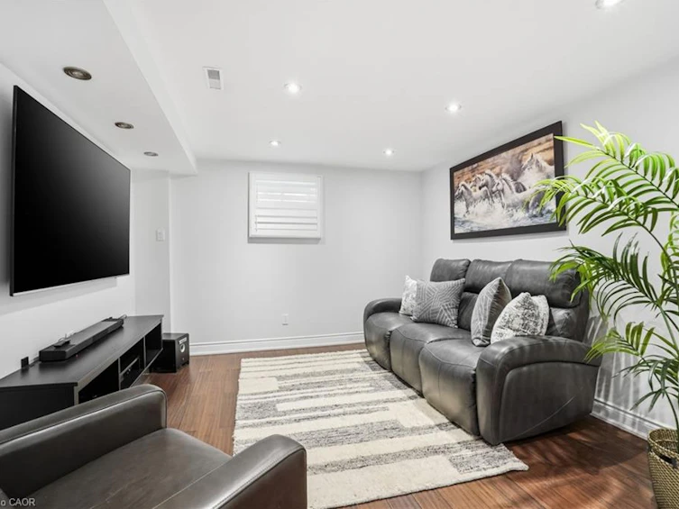 9 Stone Gate Drive, Grimsby, ON, L3M 5C6 - 36