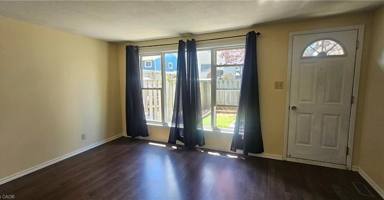 6-210 Glamis Road, Cambridge, ON, N1R 6L3 - 9