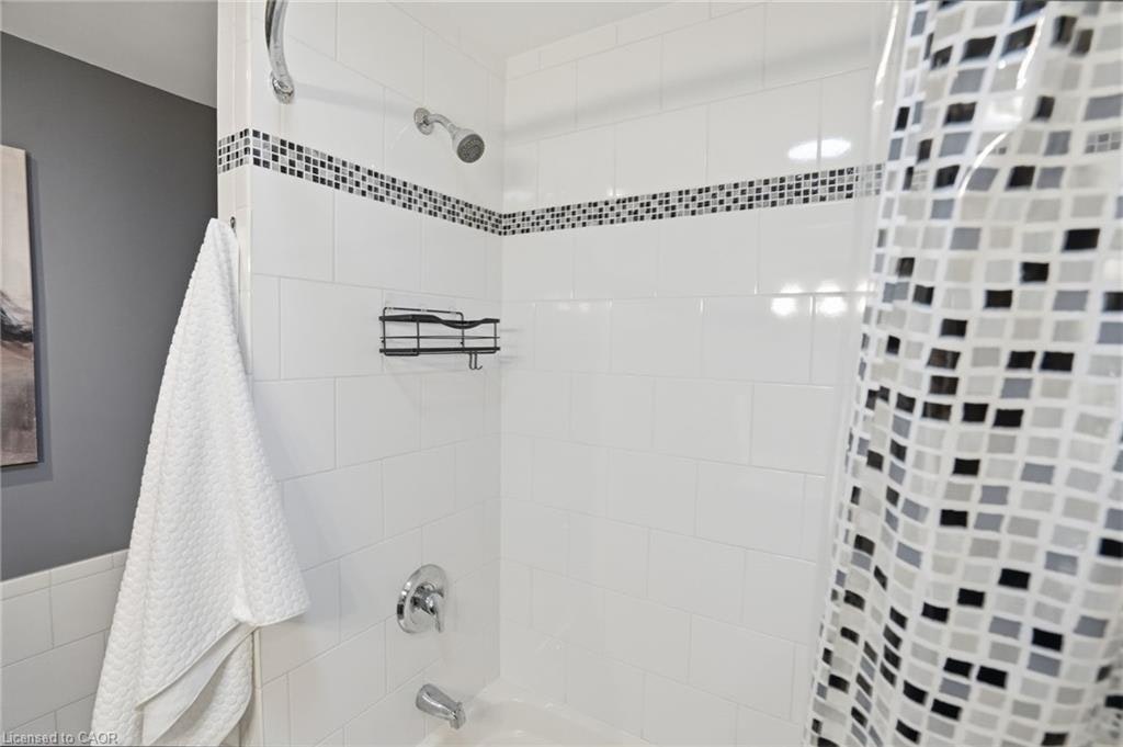 31 Algonquin Avenue, Hamilton, ON, L9H 7K9 - 26