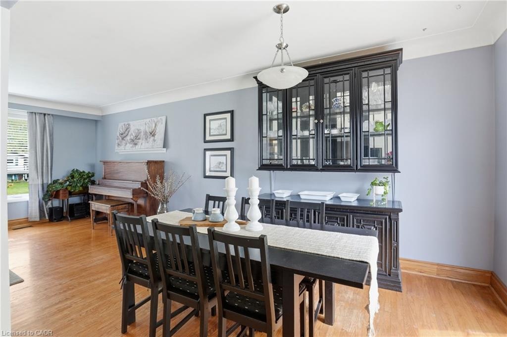 31 Algonquin Avenue, Hamilton, ON, L9H 7K9 - 12