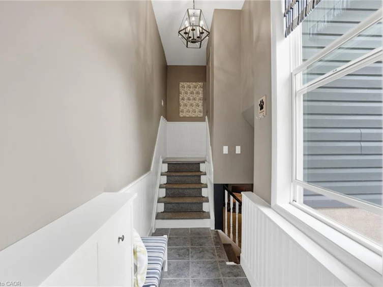 31 Algonquin Avenue, Hamilton, ON, L9H 7K9 - 27