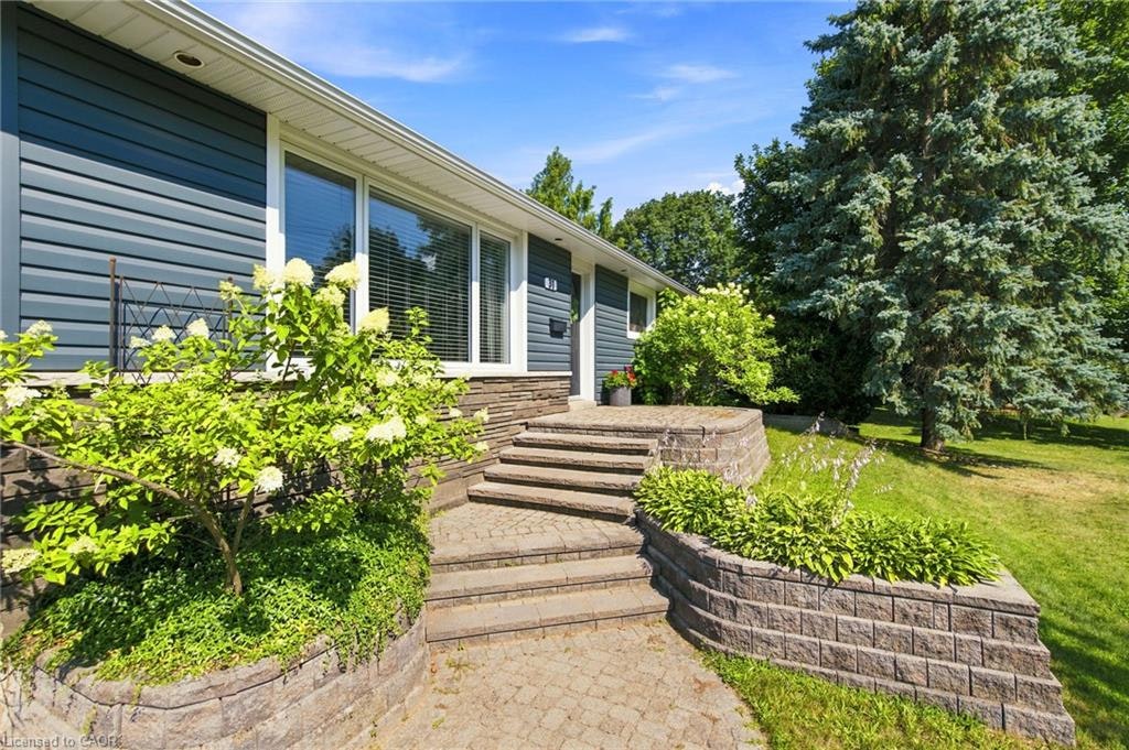 31 Algonquin Avenue, Hamilton, ON, L9H 7K9 - 4