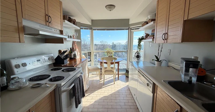 PH1-2210 Lakeshore Road, Burlington, ON, L7R 4J9 - 4