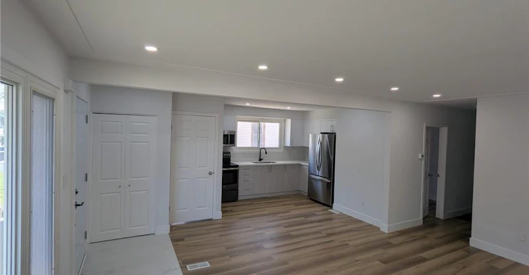 494 West 5th Street, Hamilton, ON, L9C 3P8 - 4