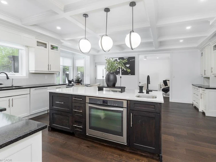 27 Elodia Court, Hamilton, ON, L9C 7R2 - 9
