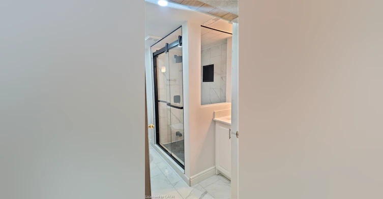 LOWER-716 Westminster Drive S, Cambridge, ON, N3H 1V2 - 9