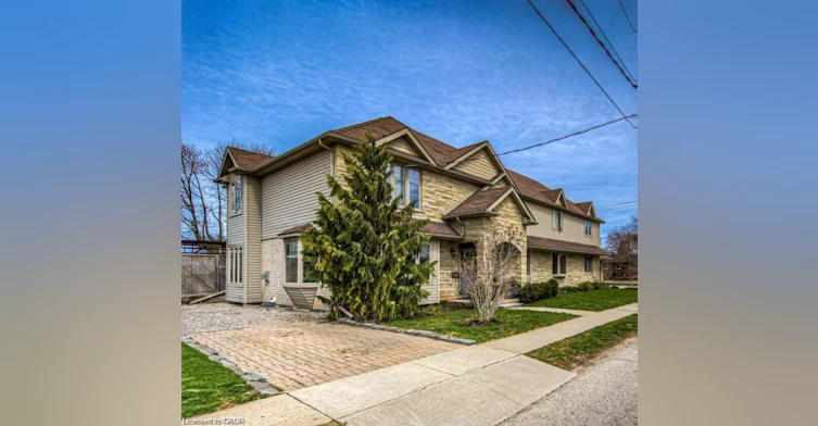 LOWER-716 Westminster Drive S, Cambridge, ON, N3H 1V2