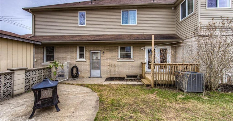 LOWER-716 Westminster Drive S, Cambridge, ON, N3H 1V2 - 3