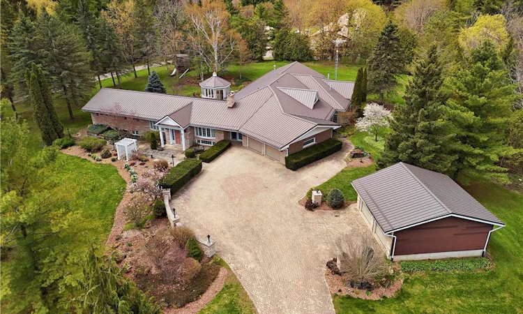 4646 Sideroad 20 N