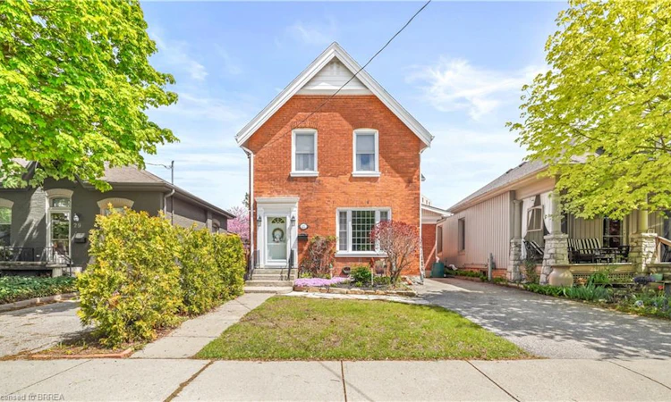 27 Ada Avenue