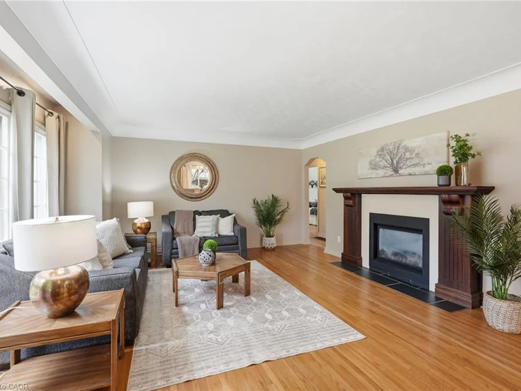 21 Brian Boulevard, Hamilton, ON, L8B 0C7 - 5