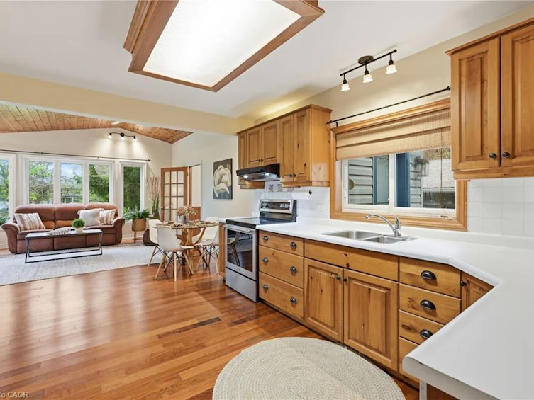 21 Brian Boulevard, Hamilton, ON, L8B 0C7 - 11