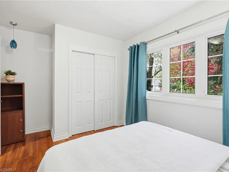 21 Brian Boulevard, Hamilton, ON, L8B 0C7 - 24