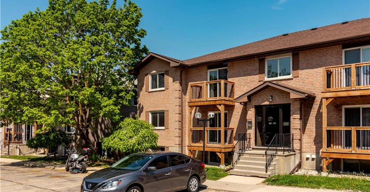 305-266 Overlea Drive, Kitchener, ON, N2M 5N2