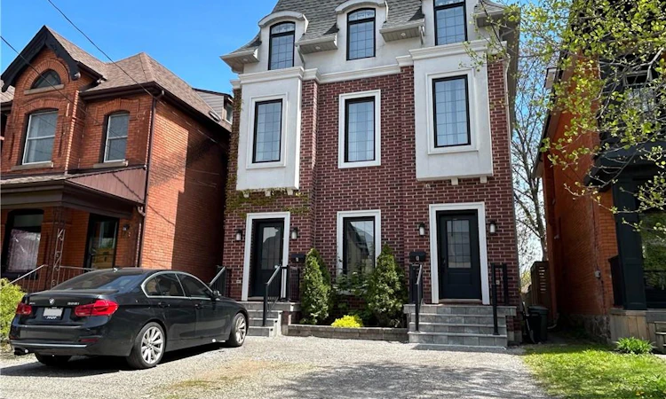 167 Walnut Street S