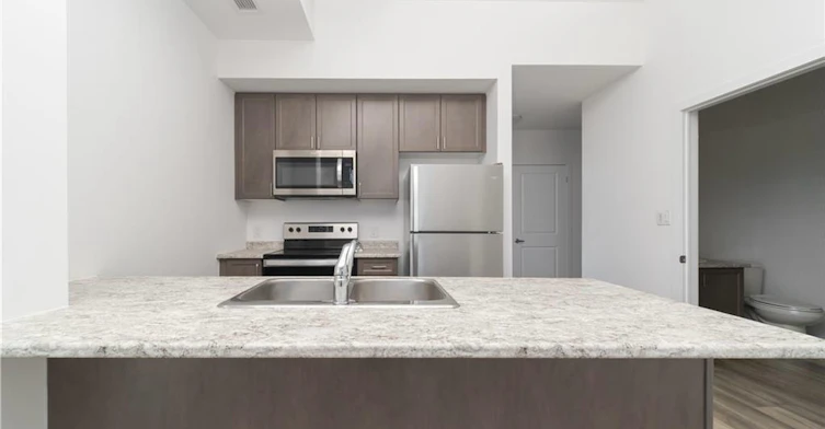 110-470 Dundas Street E, Hamilton, ON, L8B 2A6 - 5
