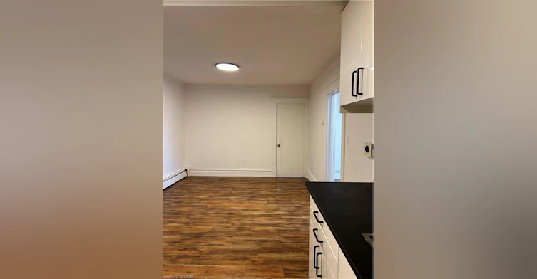 2-3 Balmoral Avenue S, Hamilton, ON, L8M 3J7 - 16