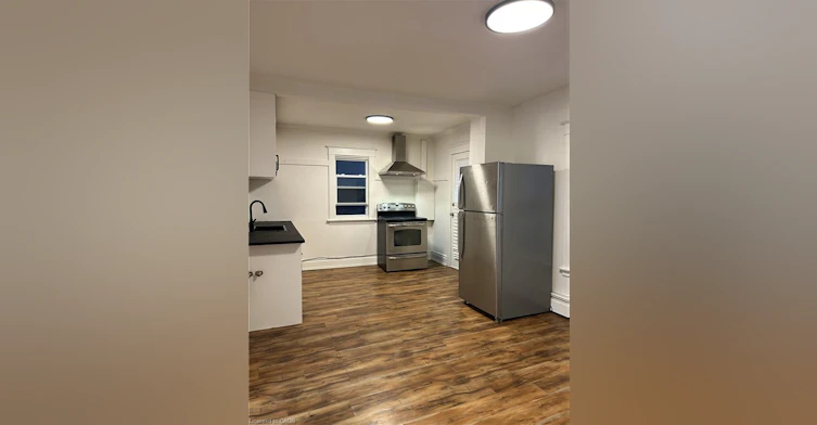 2-3 Balmoral Avenue S, Hamilton, ON, L8M 3J7