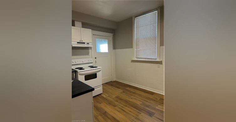 62 Barnesdale Avenue S, Hamilton, ON, L8M 2V4 - 6