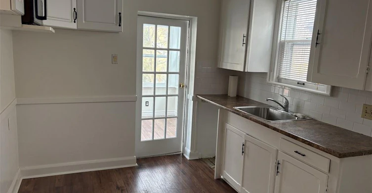 136 Glen Road, Hamilton, ON, L8S 3M9 - 11