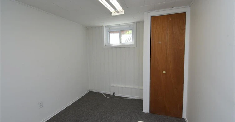 136 Glen Road, Hamilton, ON, L8S 3M9 - 35