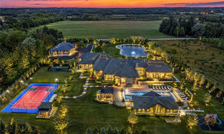 1272 Fiddlers Green Road