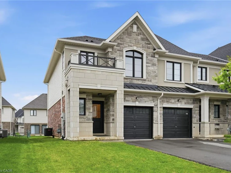 19 Mia Drive, Hamilton, ON, L9B 0K1 - 2