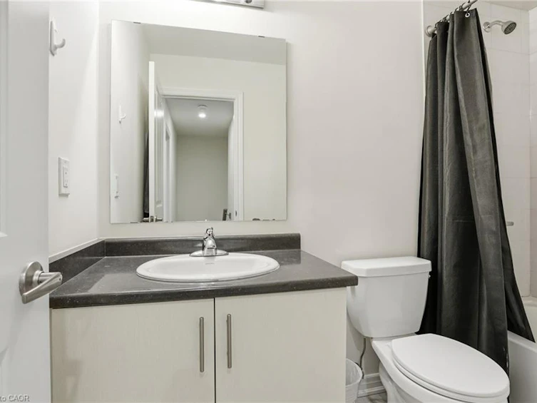 19 Mia Drive, Hamilton, ON, L9B 0K1 - 19