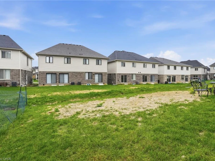 19 Mia Drive, Hamilton, ON, L9B 0K1 - 28