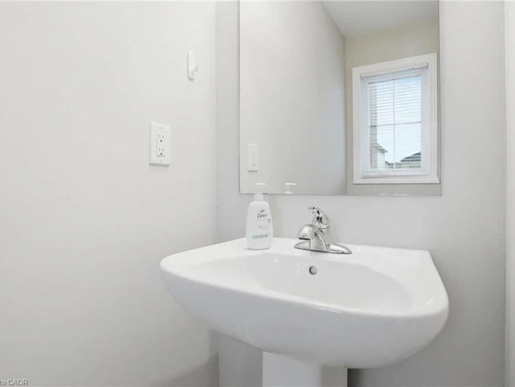 19 Mia Drive, Hamilton, ON, L9B 0K1 - 13