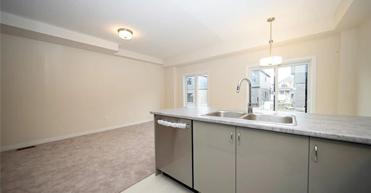 31 Wakeling Drive, Brantford, ON, N3V 0B8 - 12
