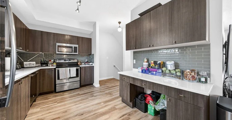 upper-519 Duke Street W, Kitchener, ON, N2H 3Y7 - 11
