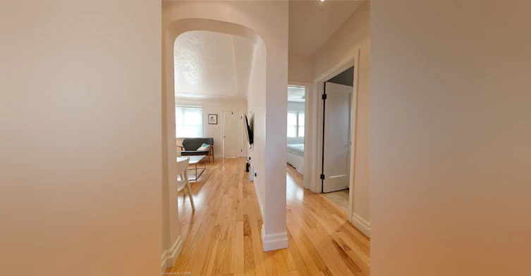 18 Dunbar Road S, Waterloo, ON, N2L 2E1 - 11