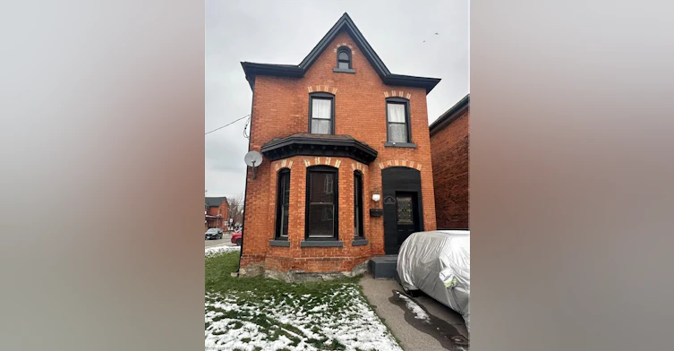 33 Nightingale Avenue, Hamilton, ON, L8L 1R7