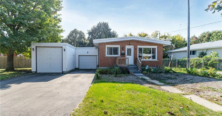 22 Balmoral Drive, Guelph, ON, N1E 3N6