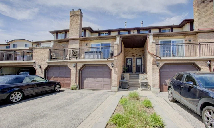 3-464 Beechwood Place