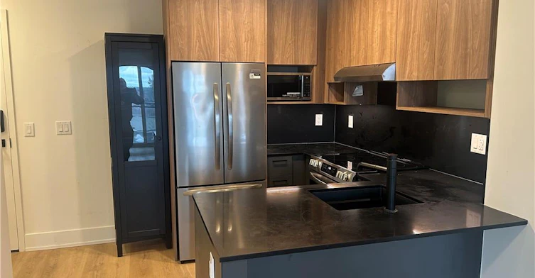 501-206 King Street W, Hamilton, ON, L8P 1A5 - 5