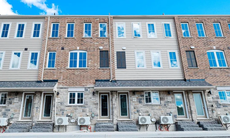 60-677 Park Road N