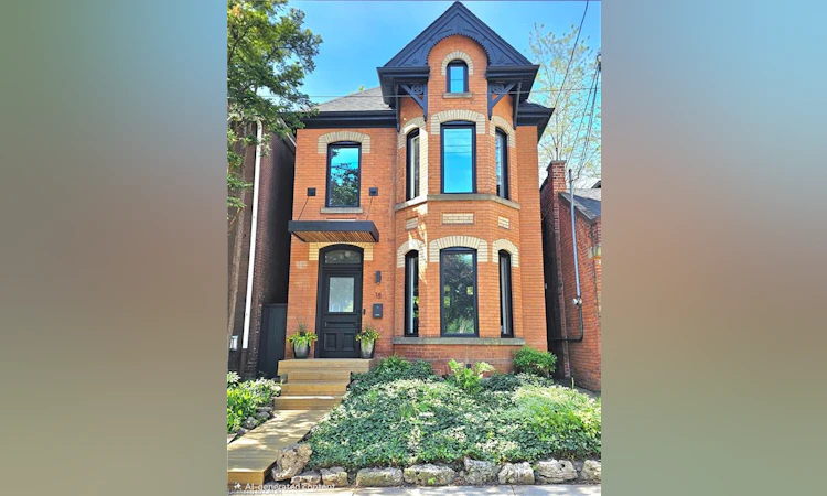 18 Alanson Street