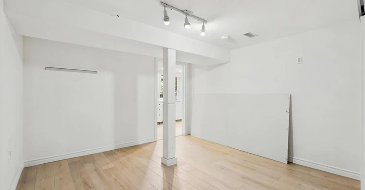 Basement-420 Elmwood Avenue, Hamilton, ON, L9C 1T7 - 15
