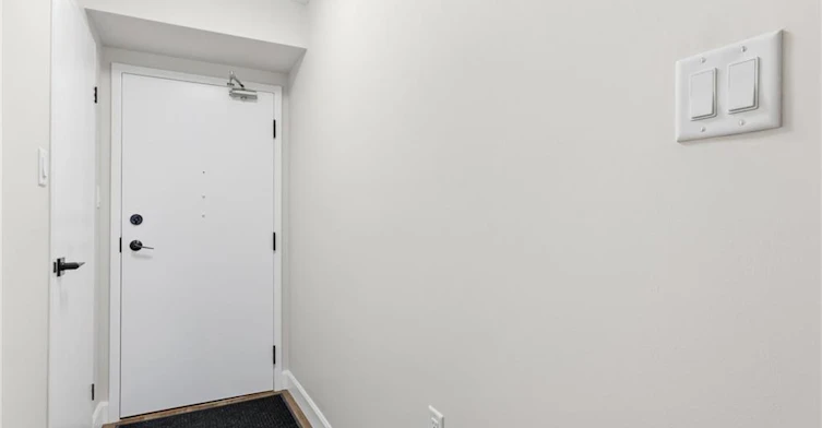 412-18 Mall Road, Hamilton, ON, L8V 4V4 - 6