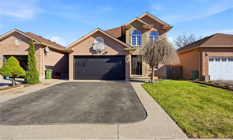 19 Konstantine Court