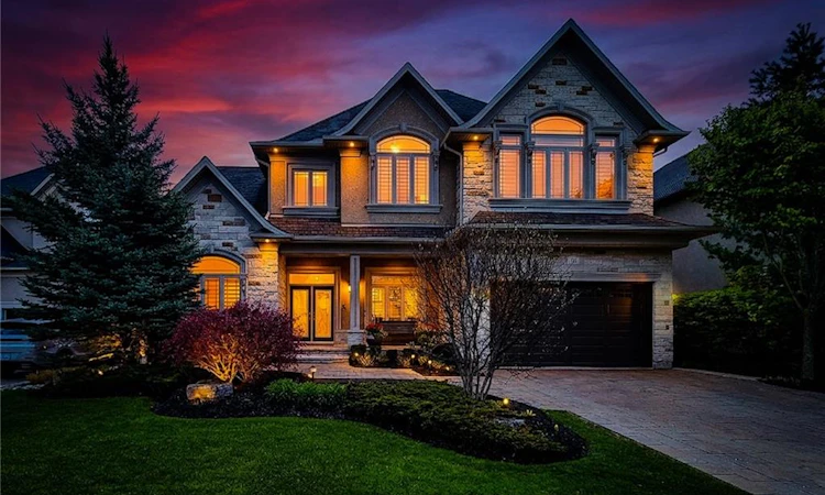 16 Berkshire Place
