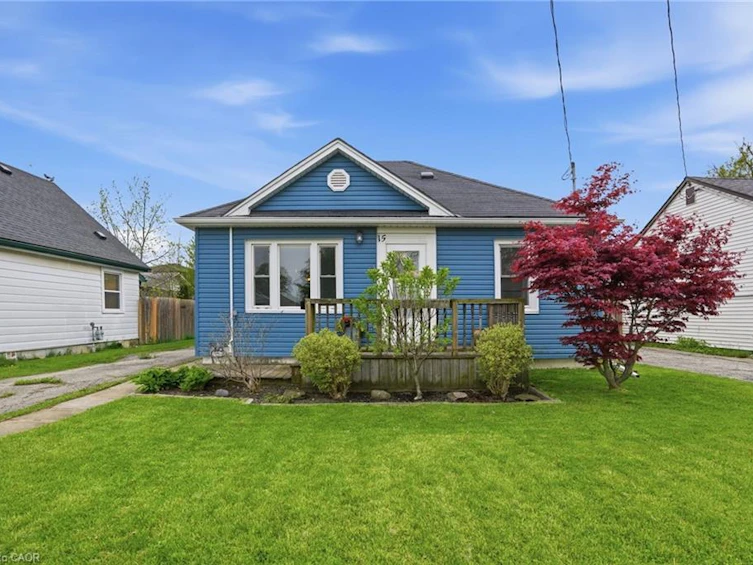 15 Kirk Street, St. Catharines, ON, L2S 1B8